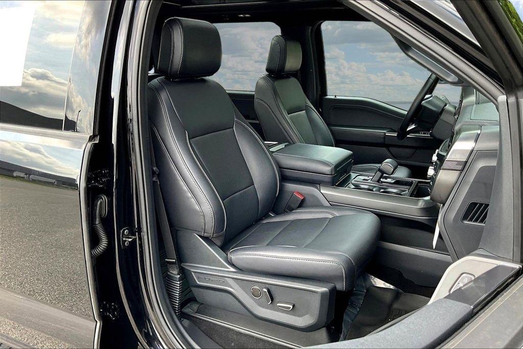 Ford F-150 Lariat SuperCrew 4WD 2025