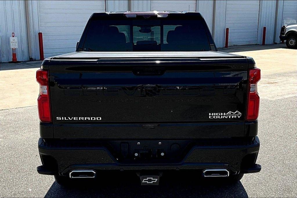 Chevrolet Silverado 1500 High Country Crew Cab 4WD 2023