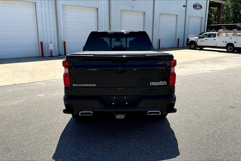 Chevrolet Silverado 1500 High Country Crew Cab 4WD 2023