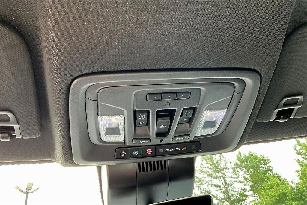 Chevrolet Silverado 1500 High Country Crew Cab 4WD 2023