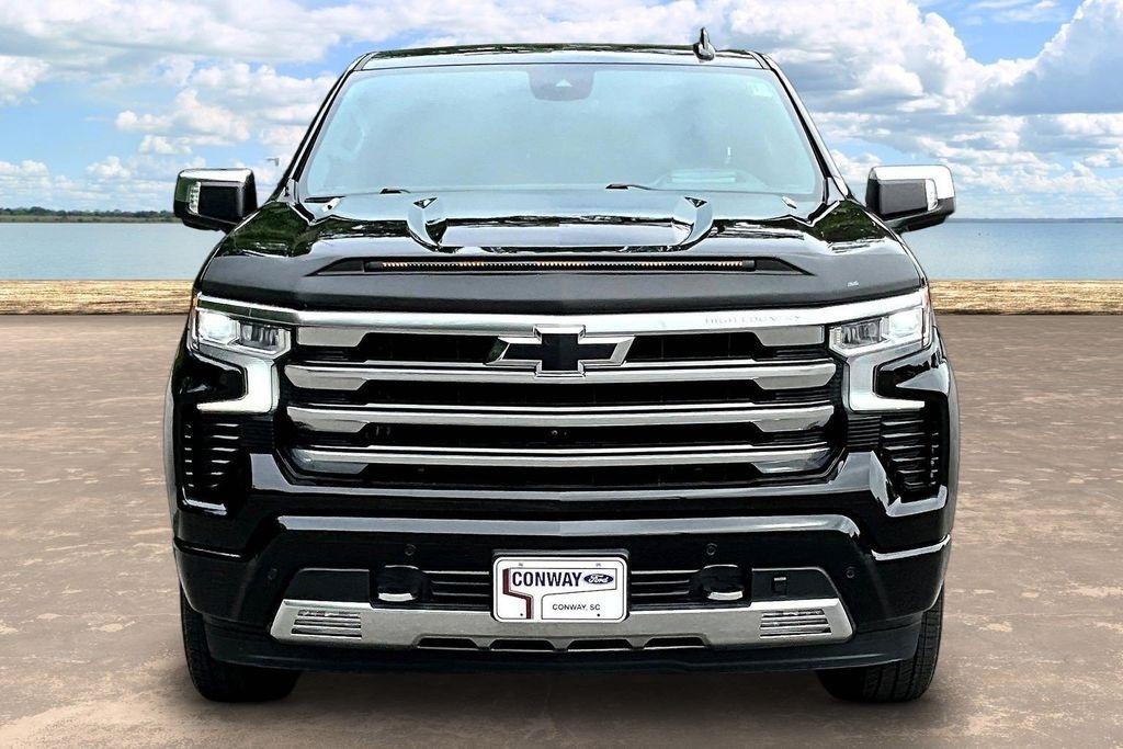 Chevrolet Silverado 1500 4WD Crew Cab 147" High Country 2023