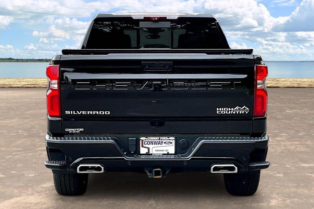 Chevrolet Silverado 1500 4WD Crew Cab 147" High Country 2023