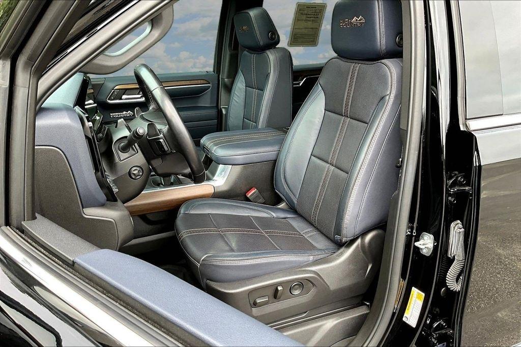 Chevrolet Silverado 1500 4WD Crew Cab 147" High Country 2023