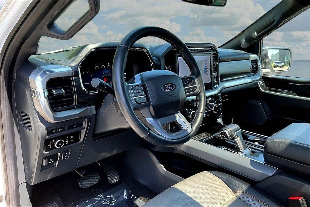 Ford F-150 Lariat SuperCrew 4WD 2024