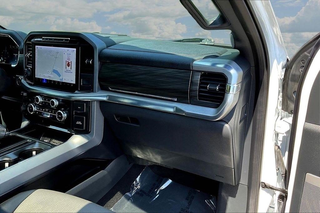 Ford F-150 Lariat SuperCrew 4WD 2024