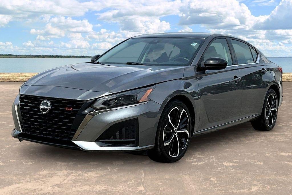 Nissan Altima 2.5 SR 2025