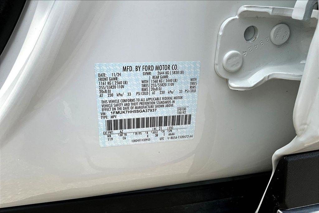 Ford Explorer Platinum 2025