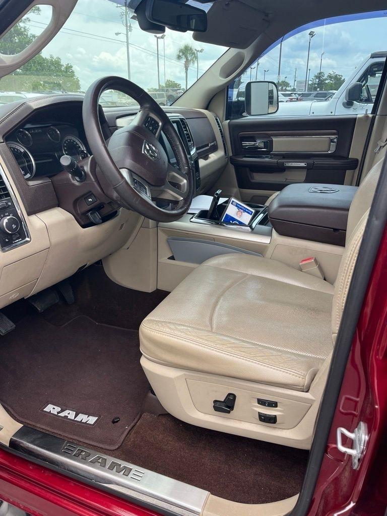 RAM 1500 Laramie Crew Cab SWB 2WD 2014