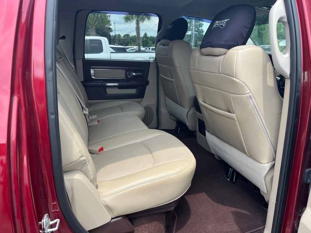 RAM 1500 Laramie Crew Cab SWB 2WD 2014