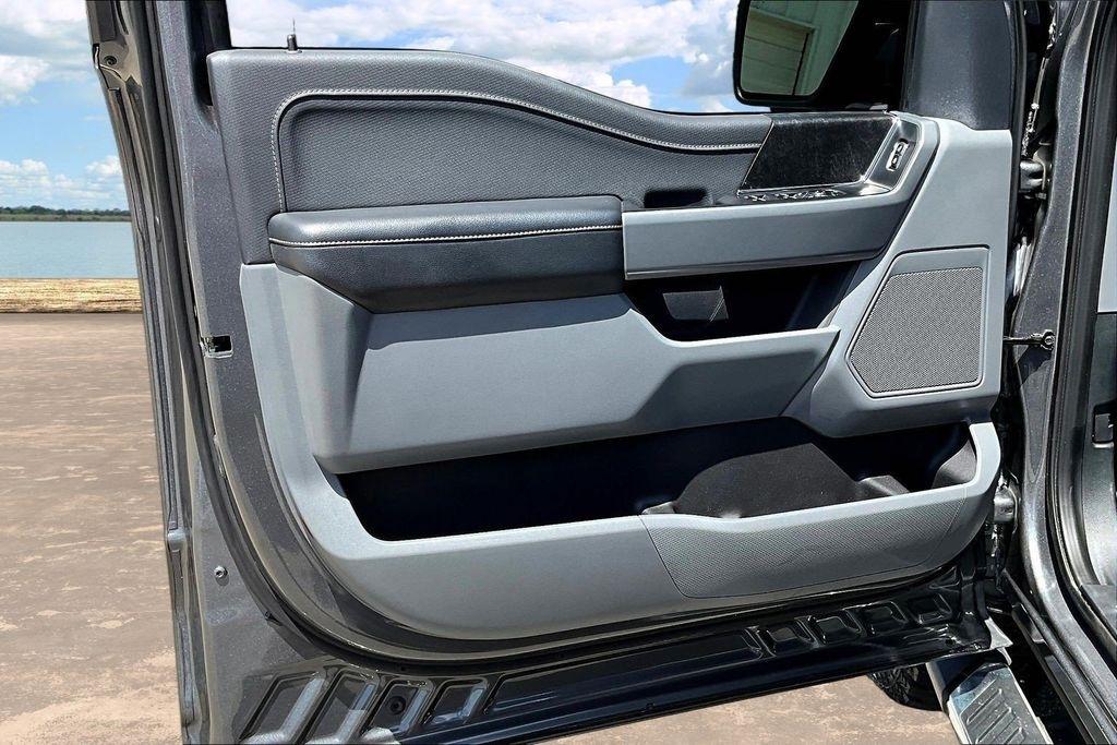 Ford F-150 XLT SuperCrew 5.5-ft. Bed 4WD 2023