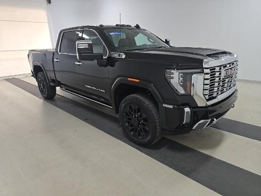 GMC Sierra 2500HD Denali Crew Cab 4WD SB 2024