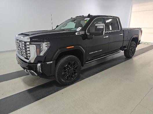 GMC Sierra 2500HD Denali Crew Cab 4WD SB 2024