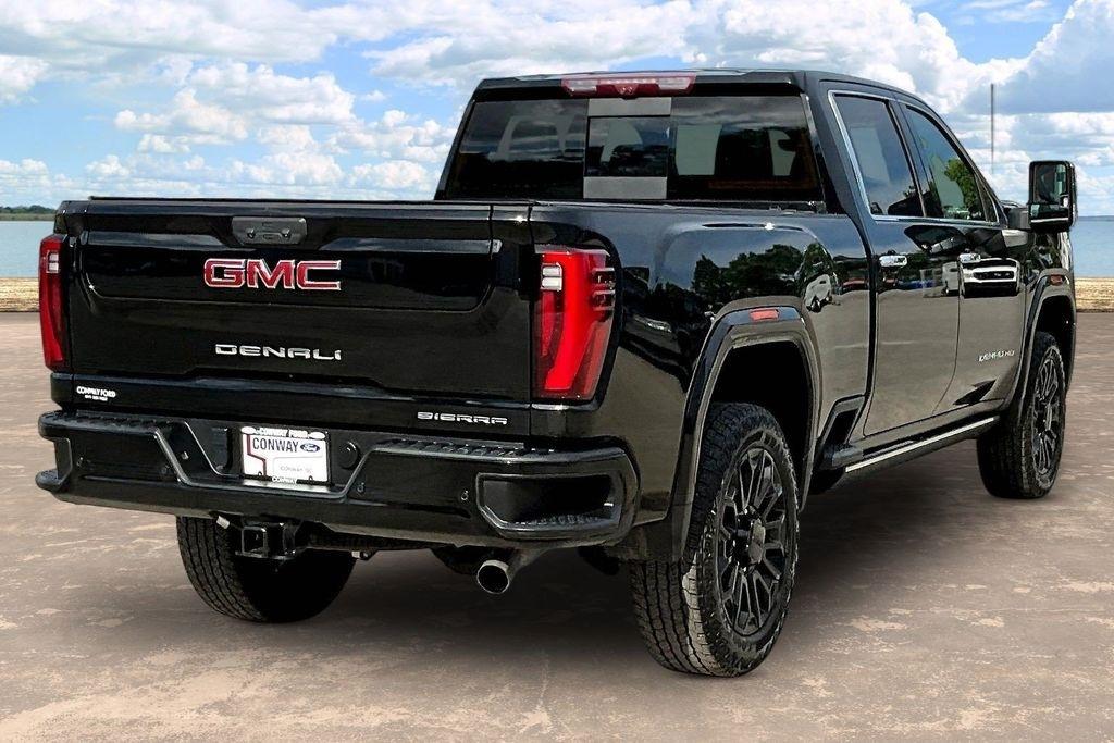 GMC Sierra 2500HD Denali Crew Cab 4WD SB 2024