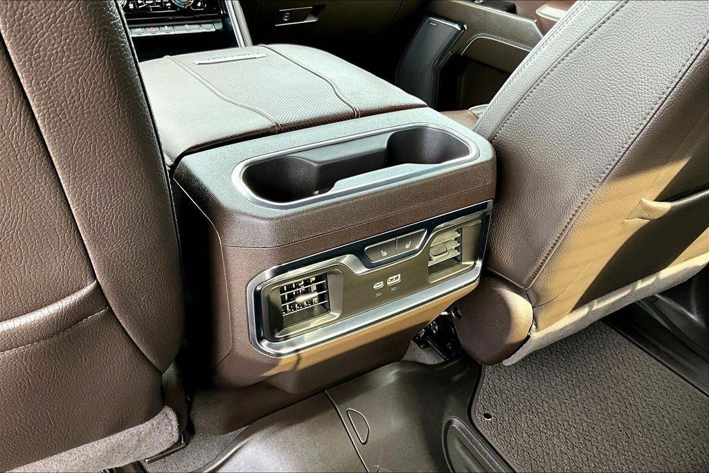 GMC Sierra 2500HD Denali Crew Cab 4WD SB 2024