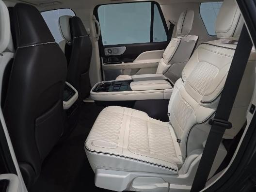 Lincoln Navigator Black Label 4WD 2023
