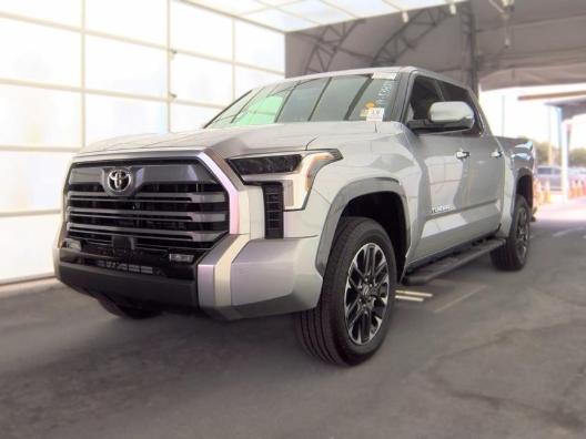 Toyota Tundra Limited CrewMax 4WD 2025