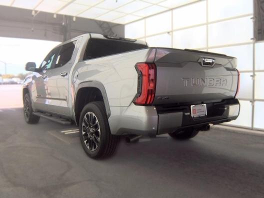 Toyota Tundra Limited CrewMax 4WD 2025