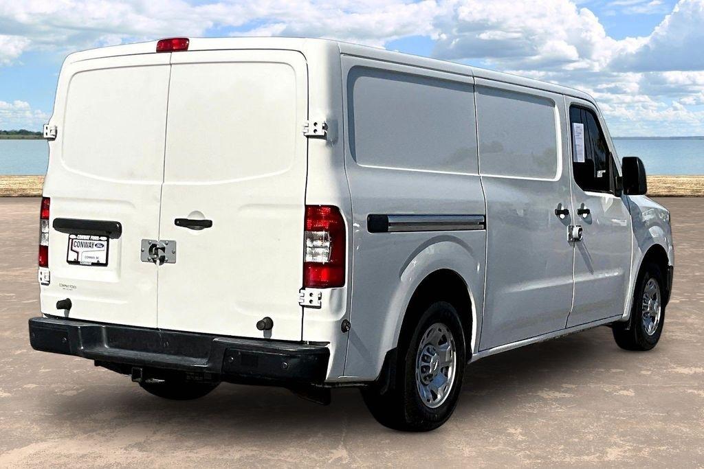 Nissan NV Cargo 2500 HD SV V6 2021