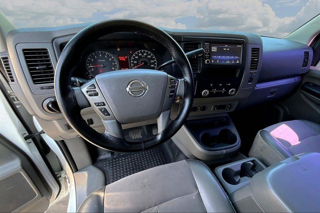 Nissan NV Cargo 2500 HD SV V6 2021