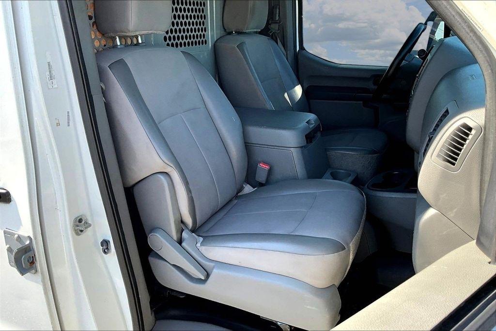 Nissan NV Cargo 2500 HD SV V6 2021