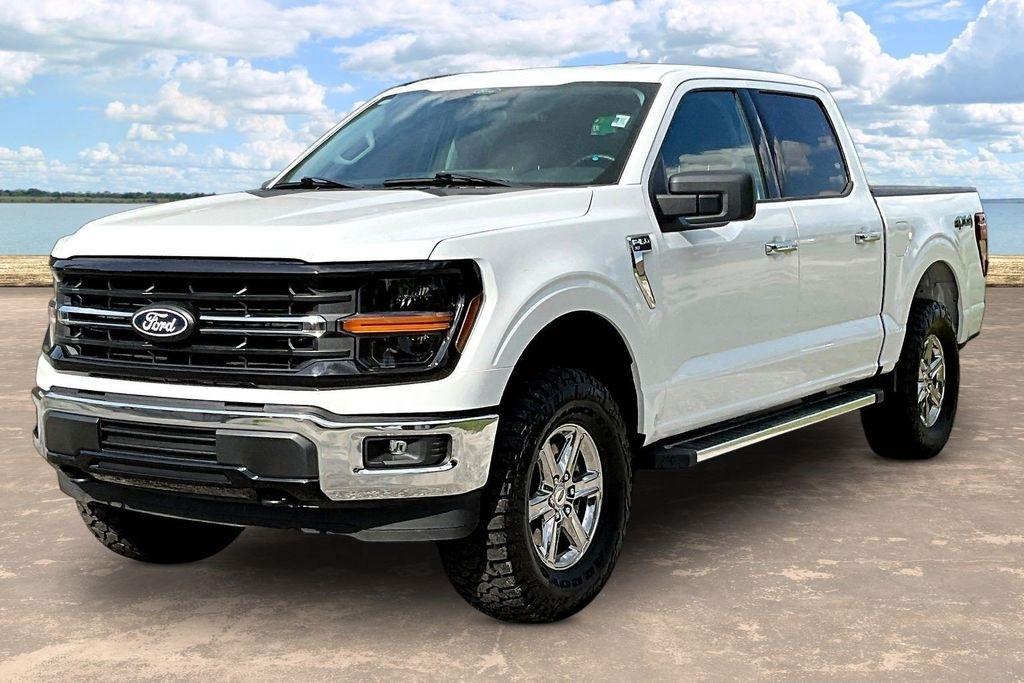 Ford F-150 XLT SuperCrew 4WD 2025