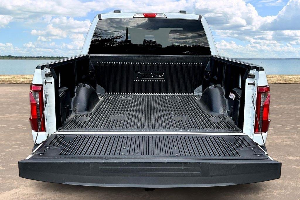 Ford F-150 XLT SuperCrew 4WD 2025