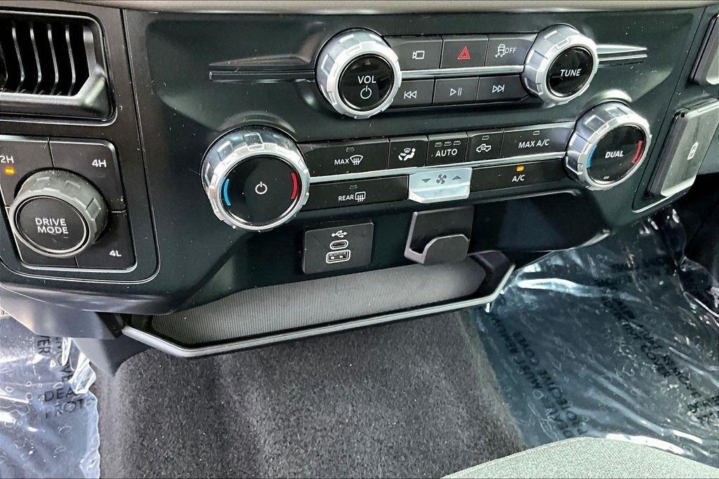 Ford F-150 XLT SuperCrew 4WD 2025