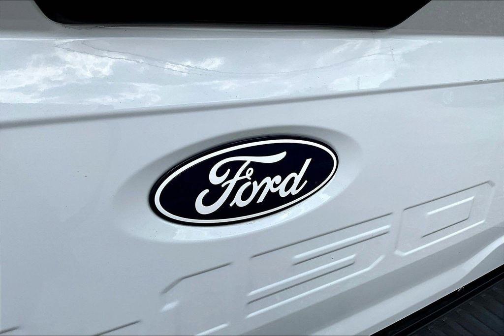 Ford F-150 XLT SuperCrew 4WD 2025