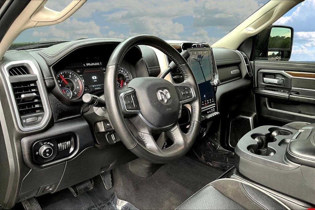 RAM 2500 Laramie Crew Cab SWB 4WD 2024