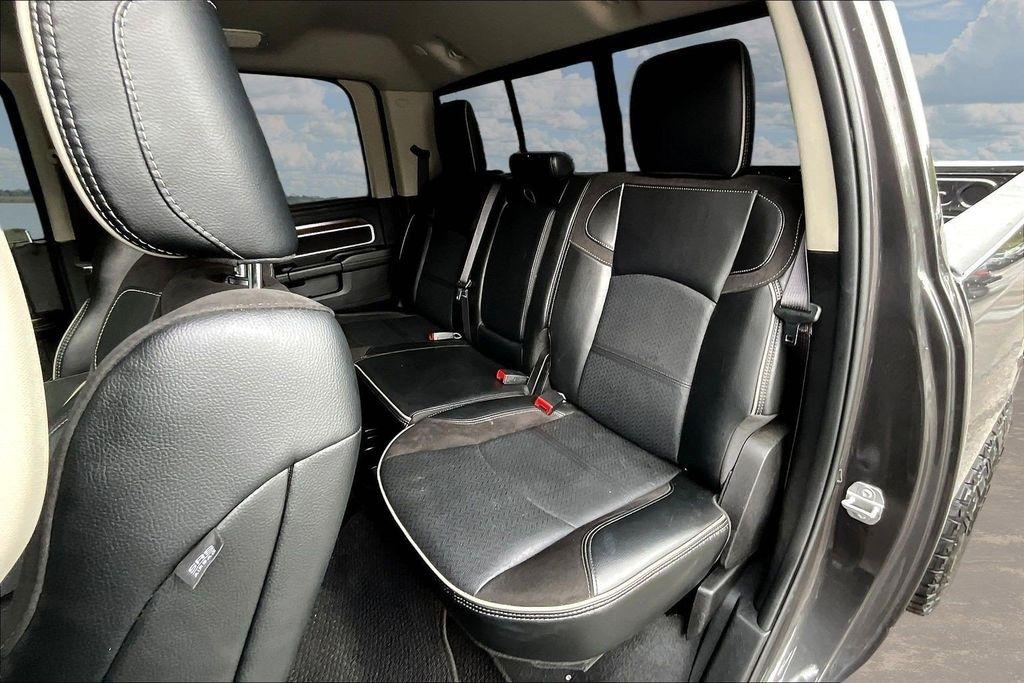 RAM 2500 Laramie Crew Cab SWB 4WD 2024