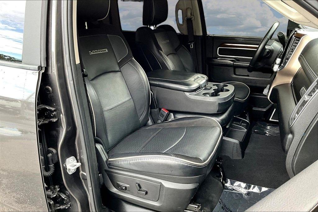 RAM 2500 Laramie Crew Cab SWB 4WD 2024
