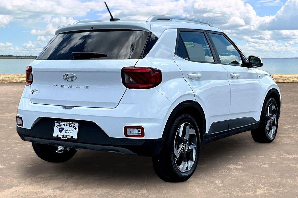 Hyundai Venue SEL 2025
