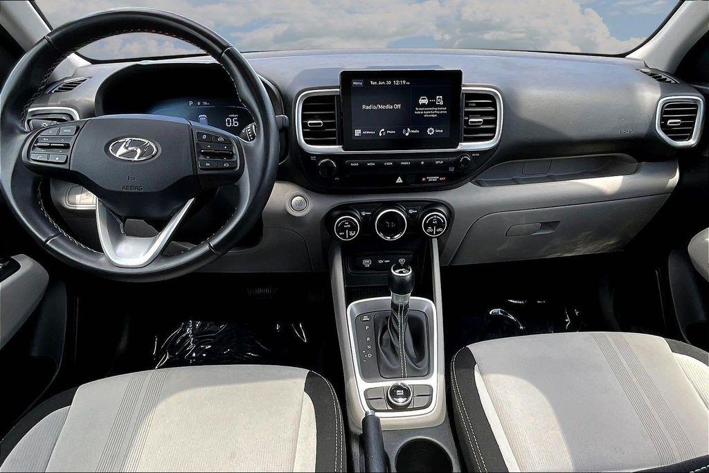 Hyundai Venue SEL 2025