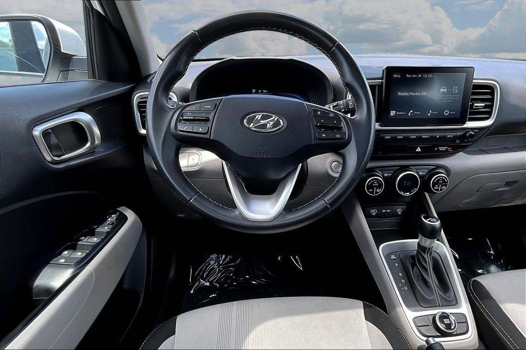 Hyundai Venue SEL 2025