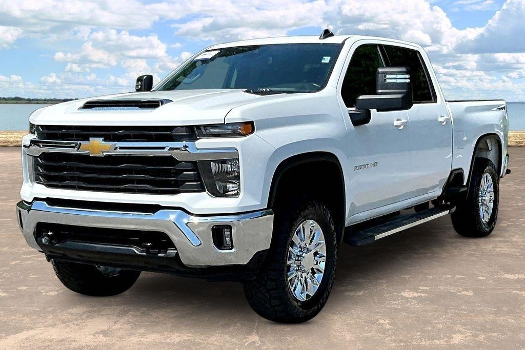 Chevrolet Silverado 2500HD LT Crew Cab Long Box 4WD 2025