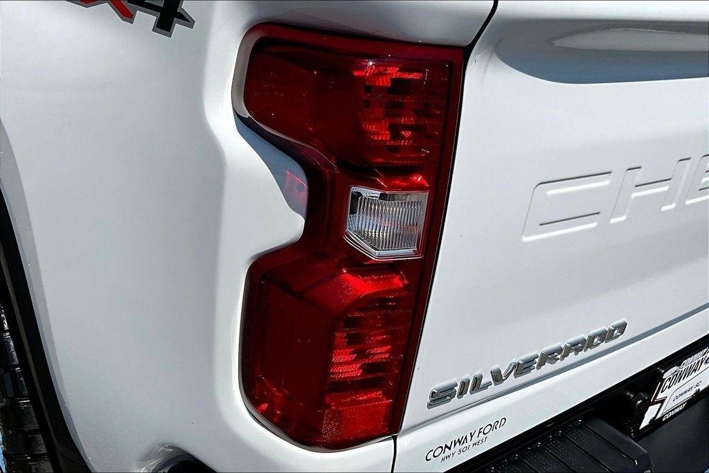Chevrolet Silverado 2500HD LT Crew Cab Long Box 4WD 2025