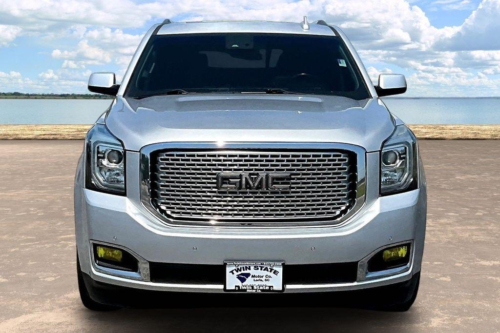 GMC Yukon Denali 4WD 2017