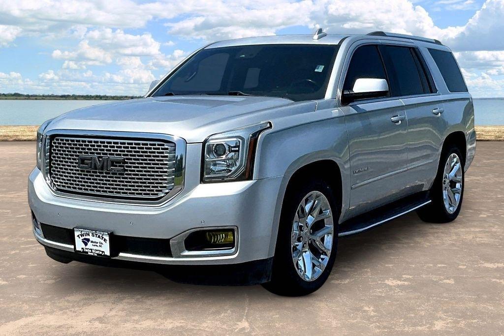 GMC Yukon Denali 4WD 2017