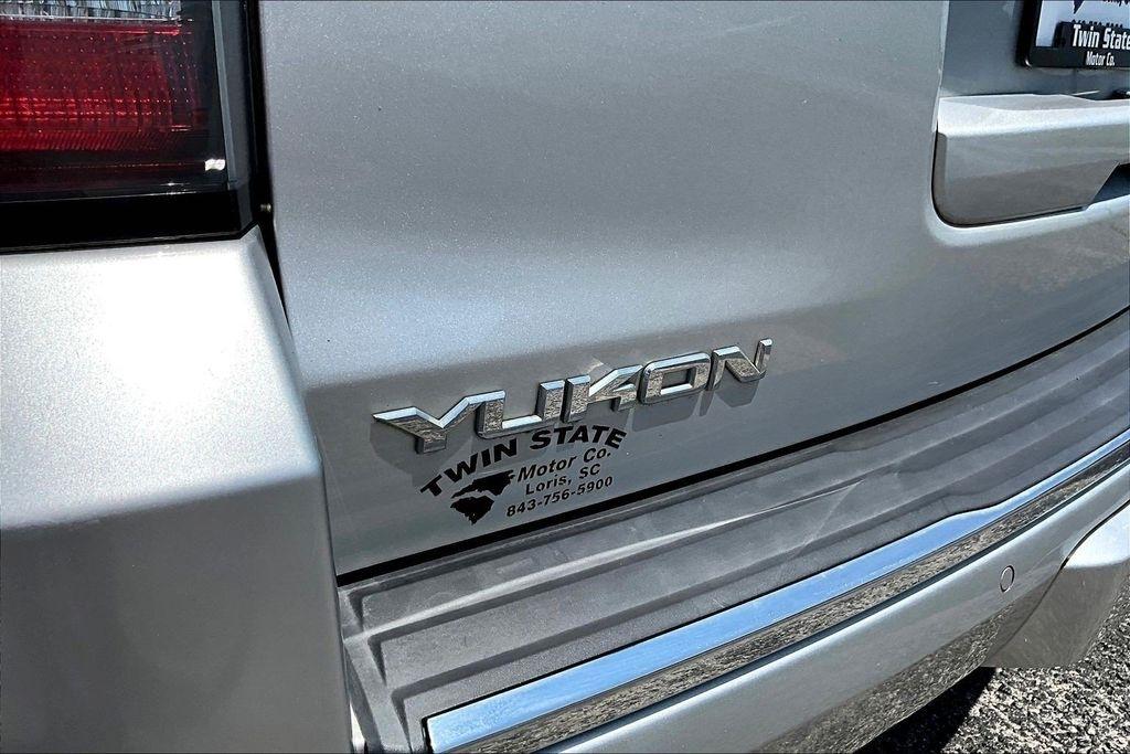 GMC Yukon Denali 4WD 2017