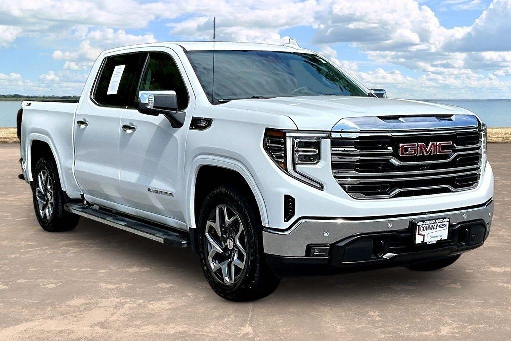 GMC Sierra 1500 SLT Crew Cab 4WD 2024