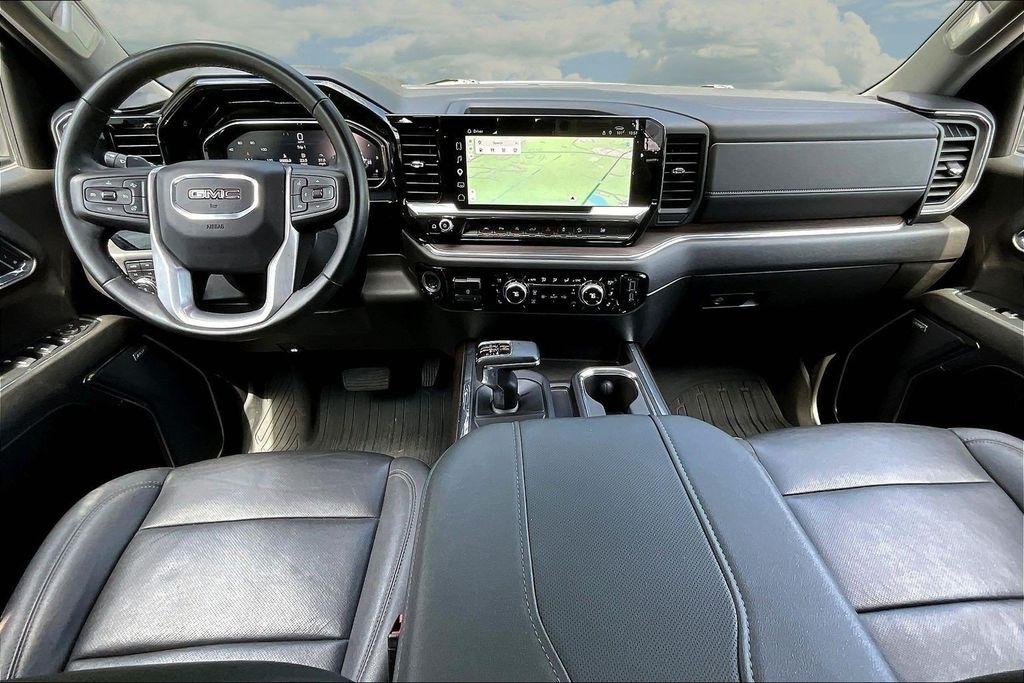 GMC Sierra 1500 SLT Crew Cab 4WD 2024