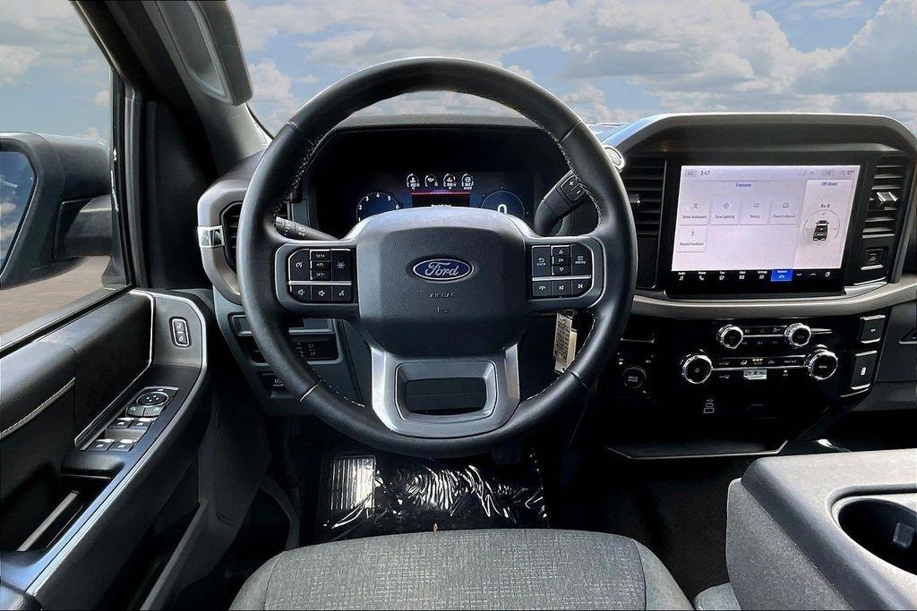 Ford F-150 XLT SuperCrew 4WD 2025