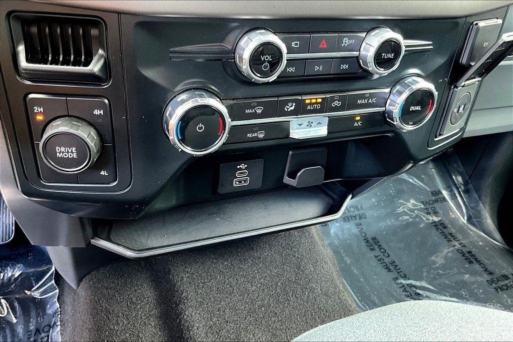 Ford F-150 XLT SuperCrew 4WD 2025