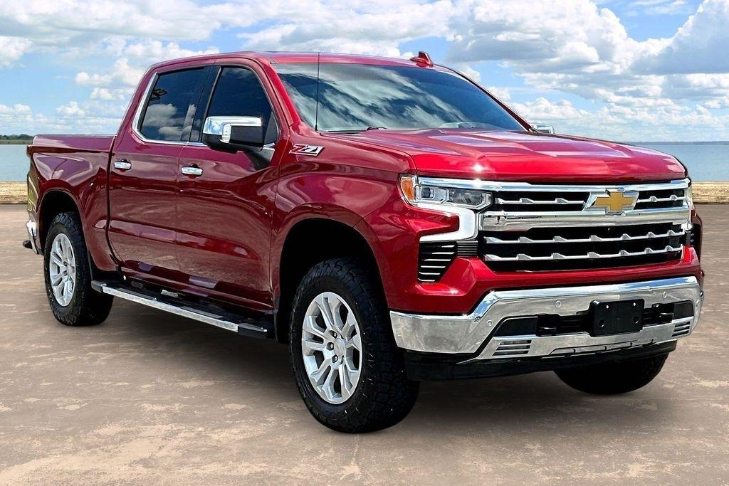 Chevrolet Silverado 1500 LTZ Crew Cab 4WD 2023