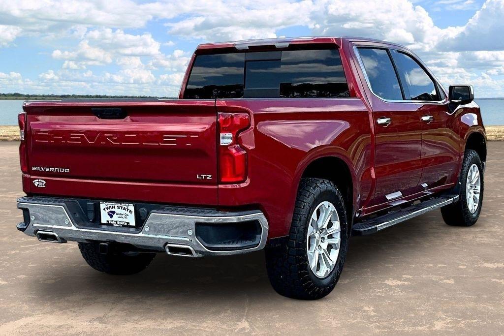 Chevrolet Silverado 1500 LTZ Crew Cab 4WD 2023