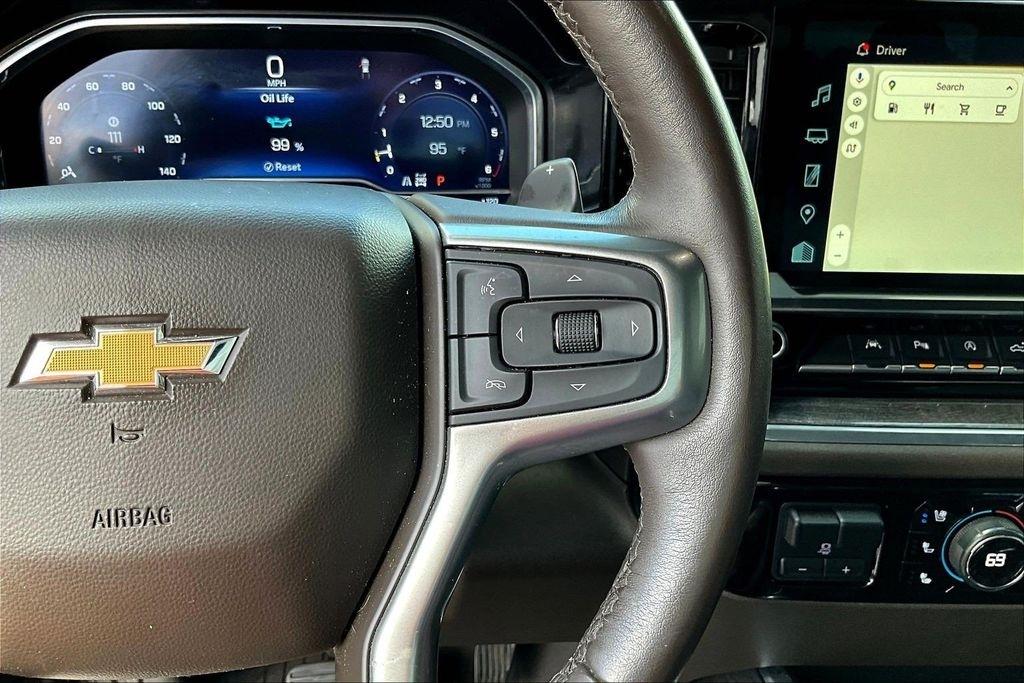 Chevrolet Silverado 1500 LTZ Crew Cab 4WD 2023