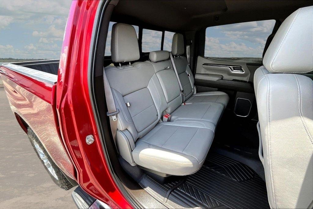 Chevrolet Silverado 1500 LTZ Crew Cab 4WD 2023