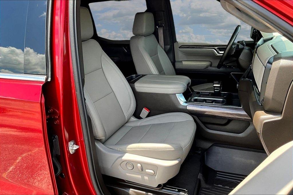 Chevrolet Silverado 1500 LTZ Crew Cab 4WD 2023