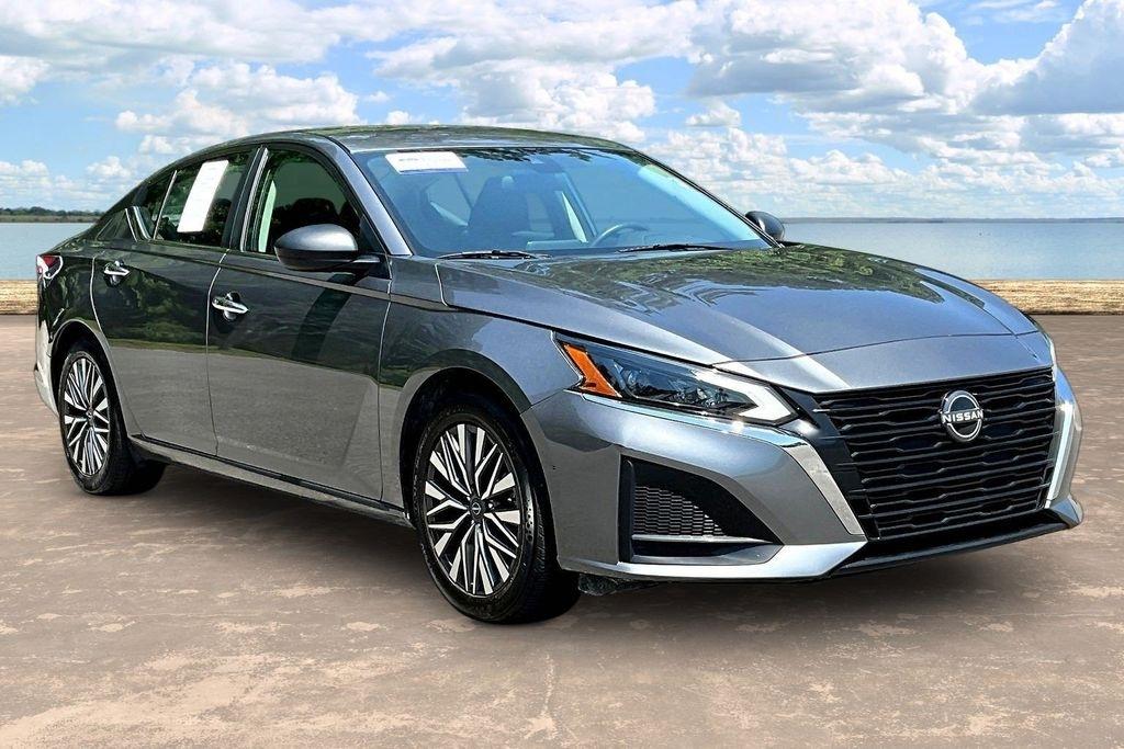 Nissan Altima 2.5 SV 2024