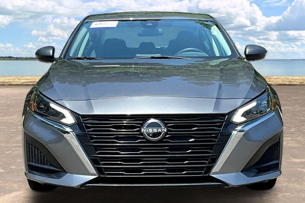 Nissan Altima 2.5 SV 2024